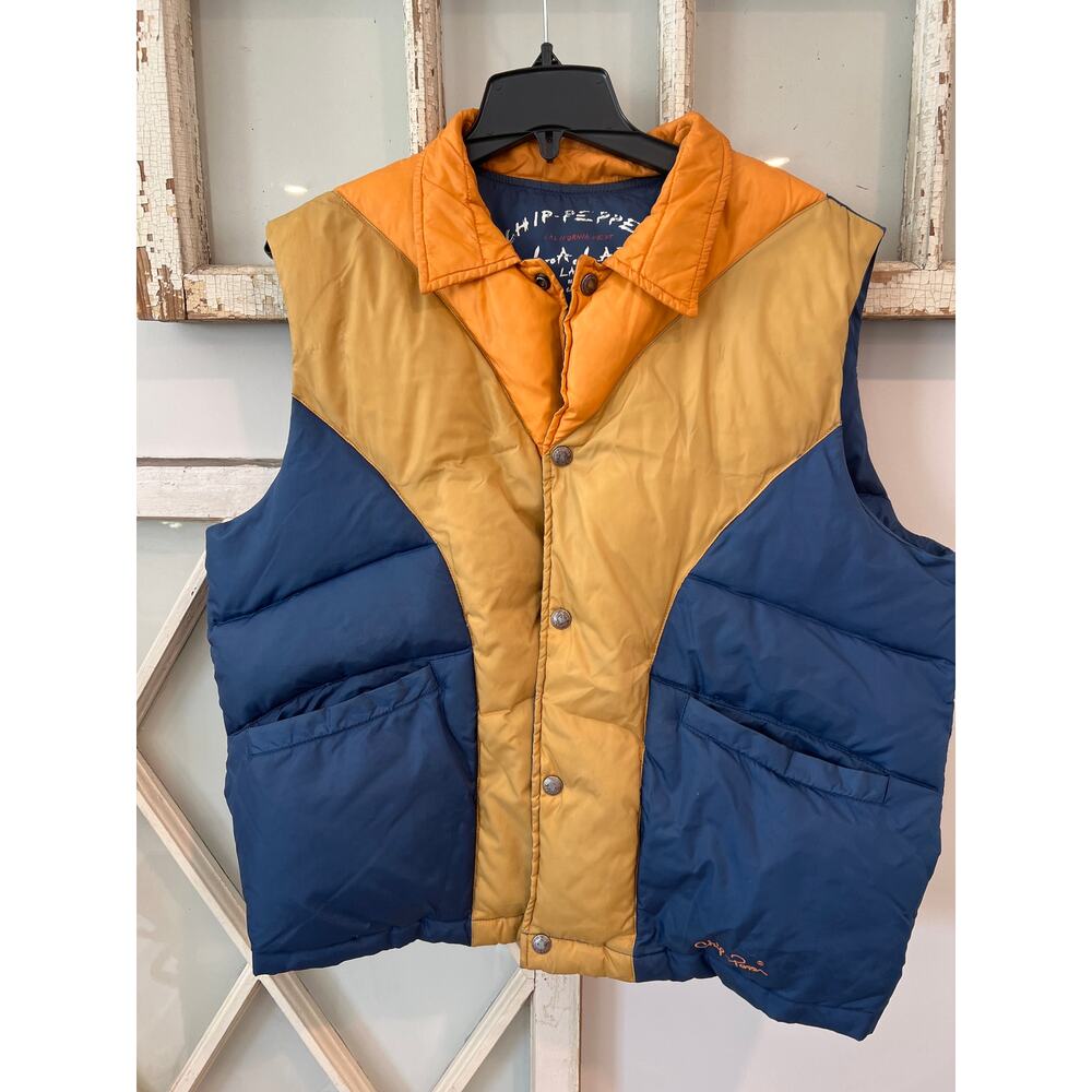Vintage Chip & Pepper size large mens down vest